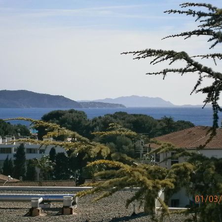 Agreable Studio Avec Cave Et Parking Privatif La Ciotat Esterno foto