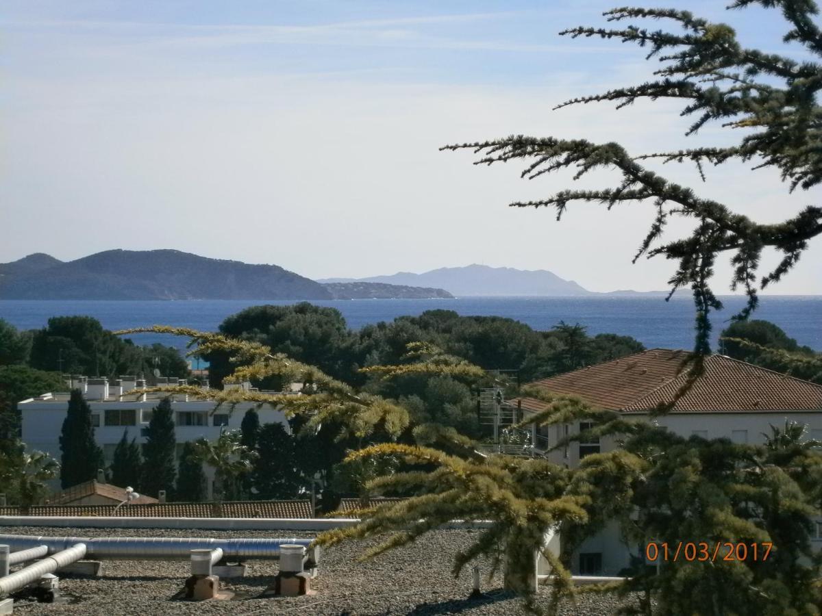 Agreable Studio Avec Cave Et Parking Privatif La Ciotat Esterno foto